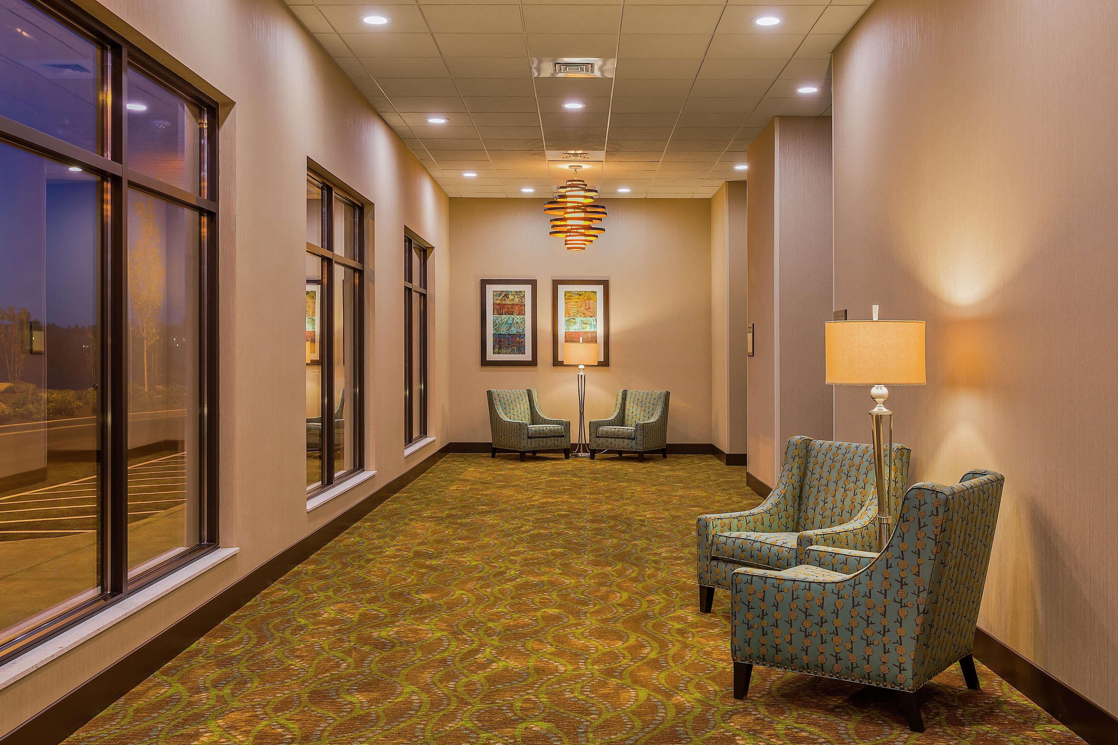 Hampton Inn & Suites Бенд Екстер'єр фото