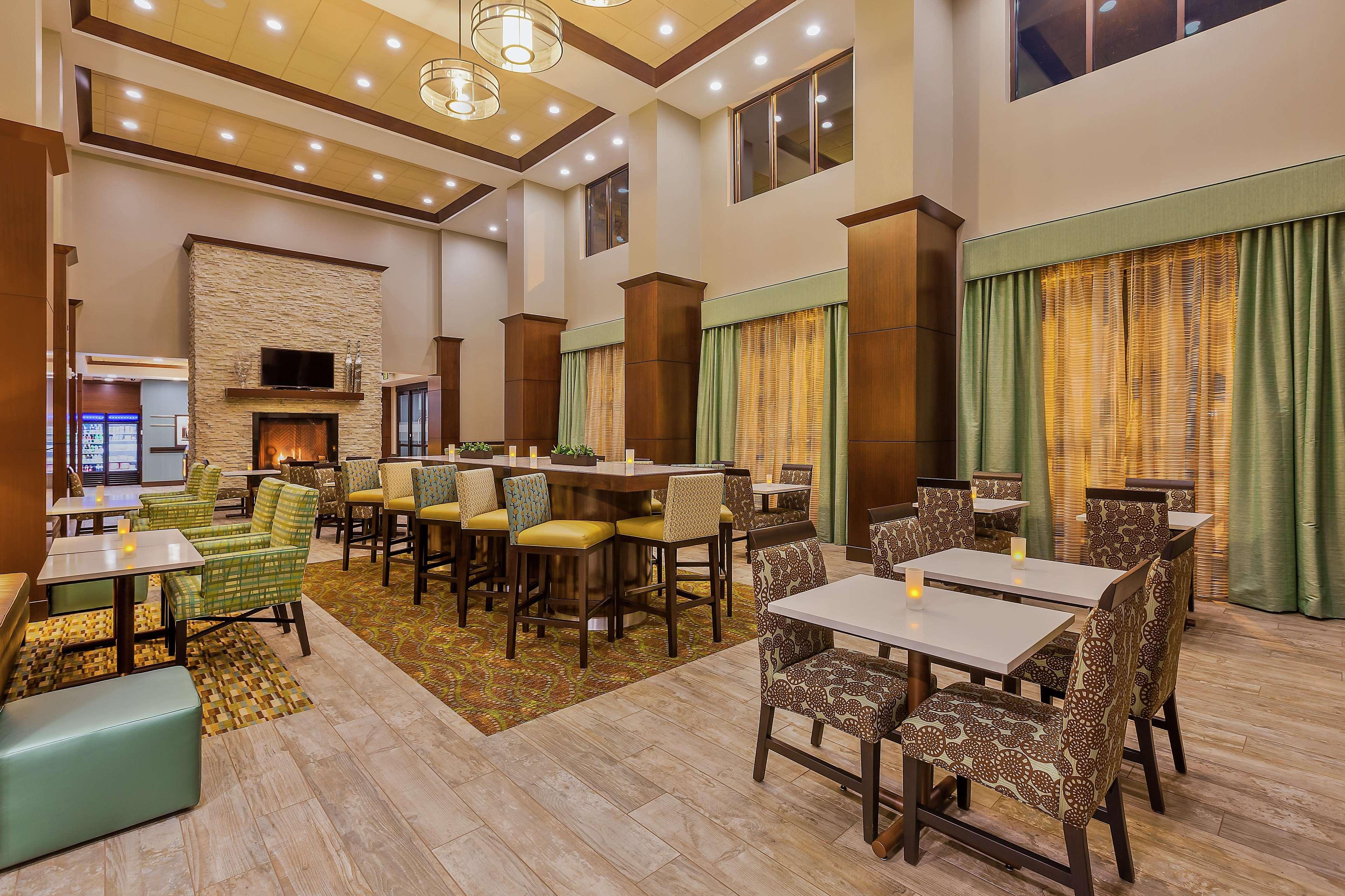 Hampton Inn & Suites Бенд Екстер'єр фото