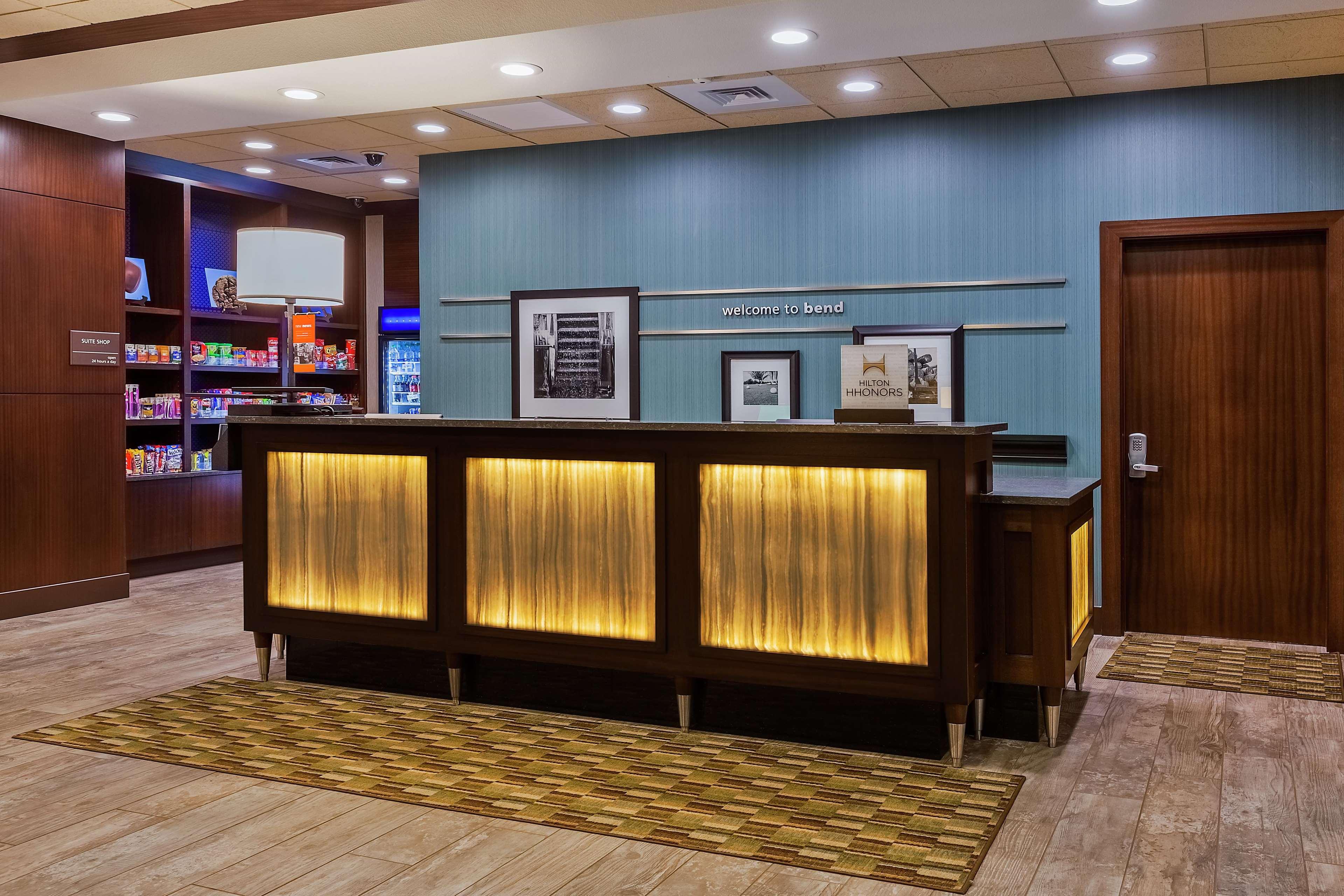 Hampton Inn & Suites Бенд Екстер'єр фото