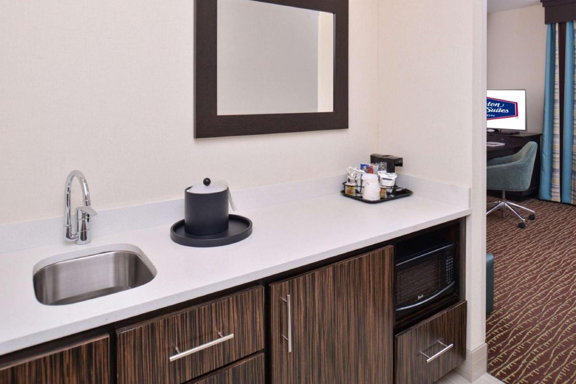 Hampton Inn & Suites Бенд Екстер'єр фото