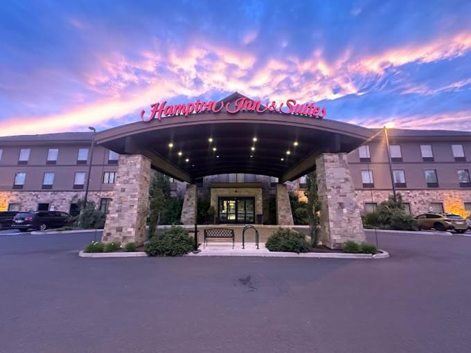 Hampton Inn & Suites Бенд Екстер'єр фото